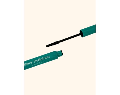 Máscara Black Definition – Cuidado y Belleza Natural para tus Ojos y P 2