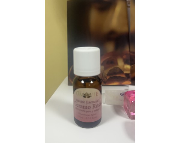 Aceite Esencial de Geranio | Equilibrio, Regeneración y Belleza Natura Aceite Esencial de Geranio | Equilibrio, Regeneración y Belleza Natura
